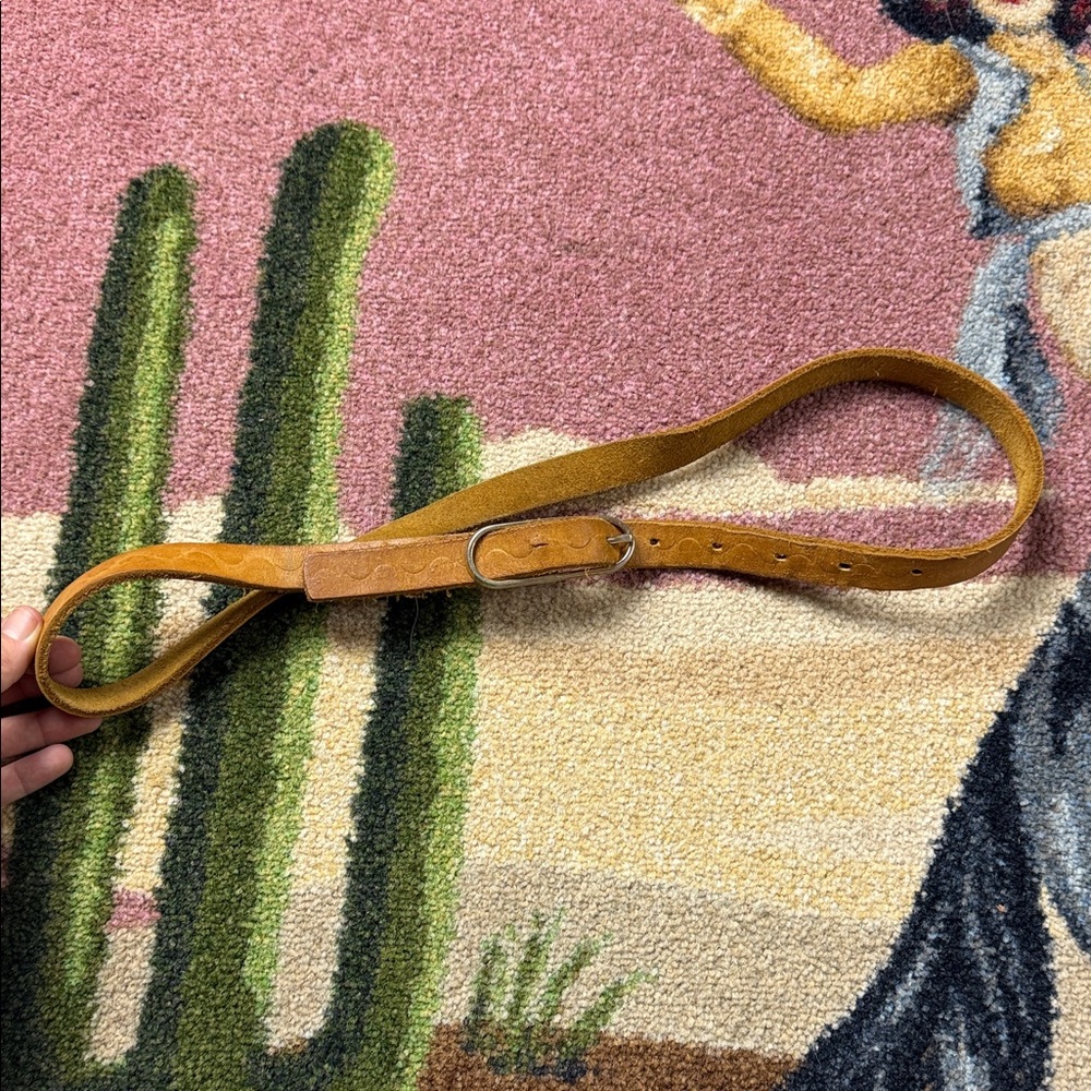 VINTAGE LEATHER BELT